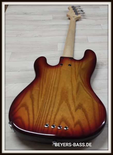 Lakland Skyline 44-64 Deluxe Flamed Maple, Honey Burst Gloss